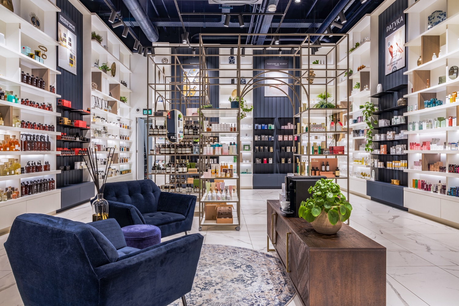 Cosmetics Store